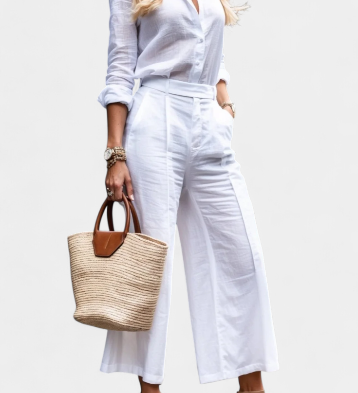 Sabina Easygoing Set with Flowing Top and Capri Trousers